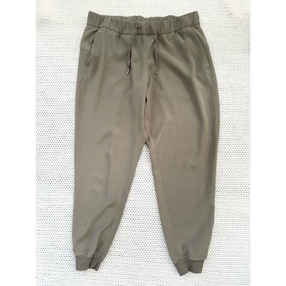 Lululemon Light Grey Sage Green On The Fly Jogger Pants Woven 28" Inseam M/L - Picture 2 of 8